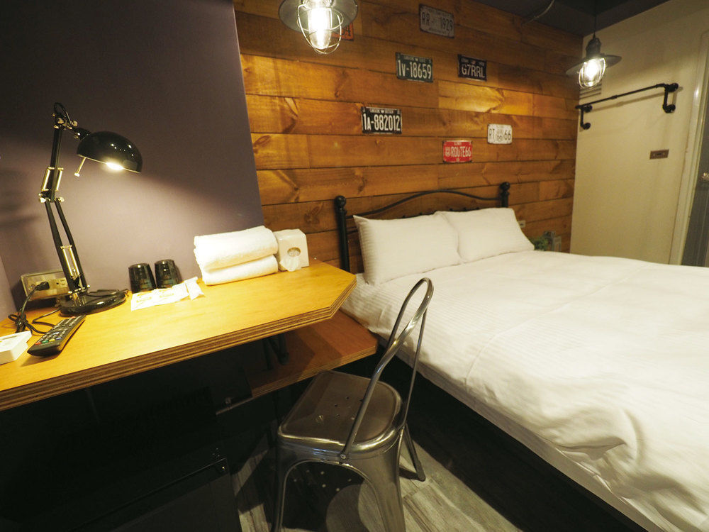 Loft Hostel Fengjia 타이중 외부 사진