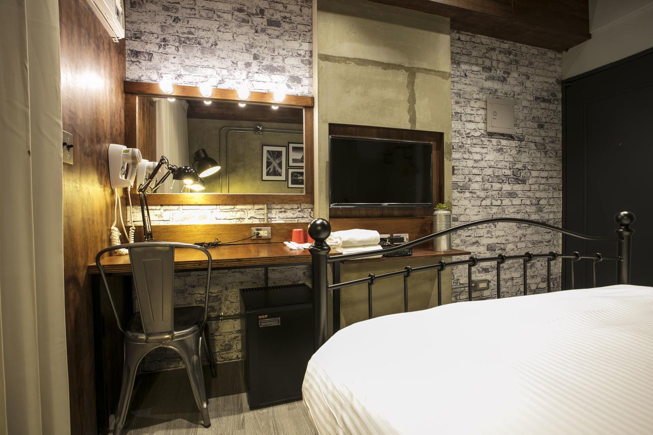 Loft Hostel Fengjia 타이중 외부 사진