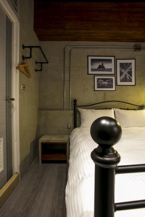 Loft Hostel Fengjia 타이중 외부 사진