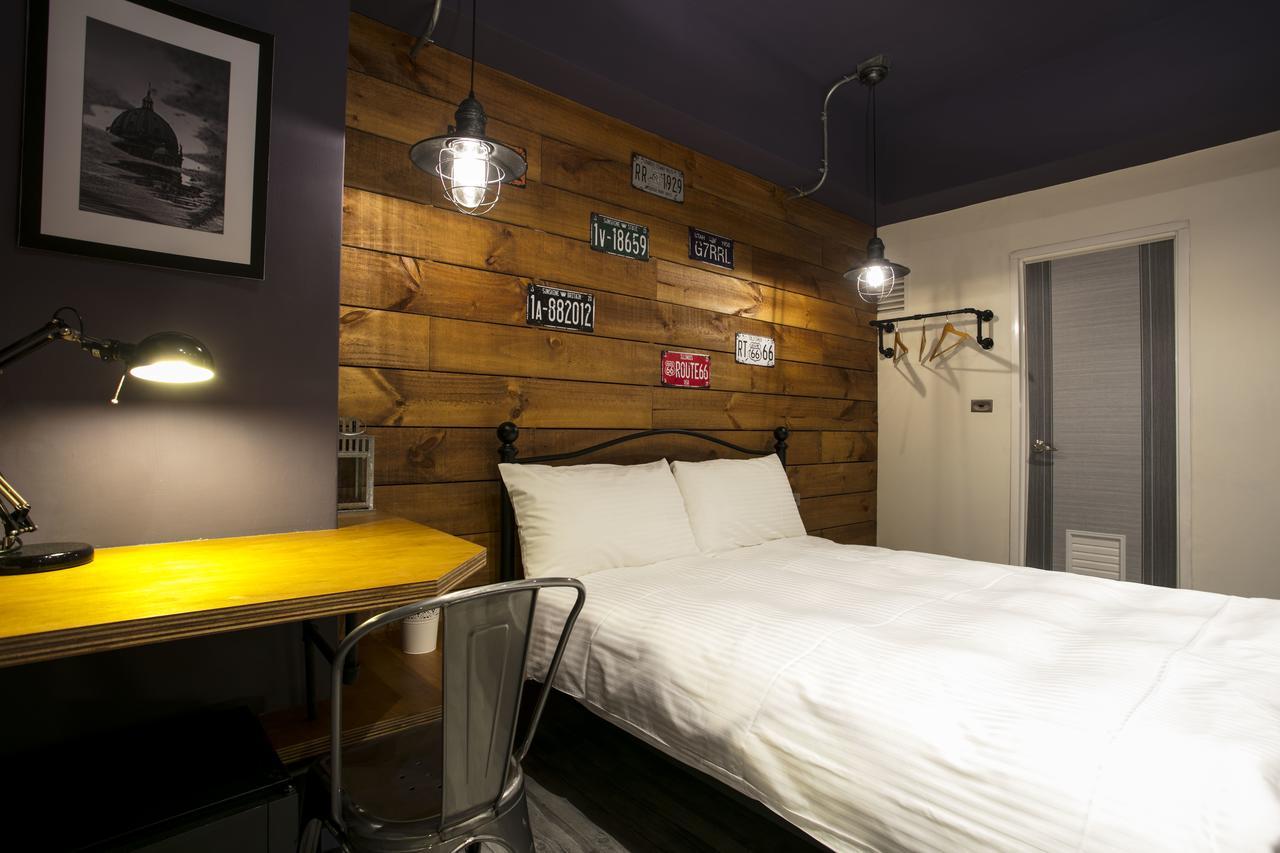 Loft Hostel Fengjia 타이중 외부 사진