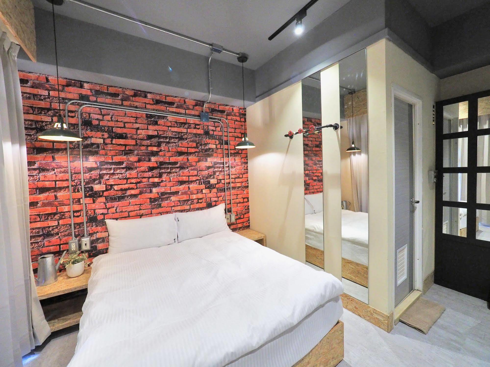 Loft Hostel Fengjia 타이중 외부 사진
